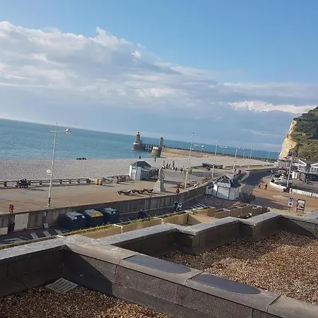 Ideal Famille Et Couple , Vue Calme *